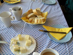 bread-and-cheese-hunger-lunch